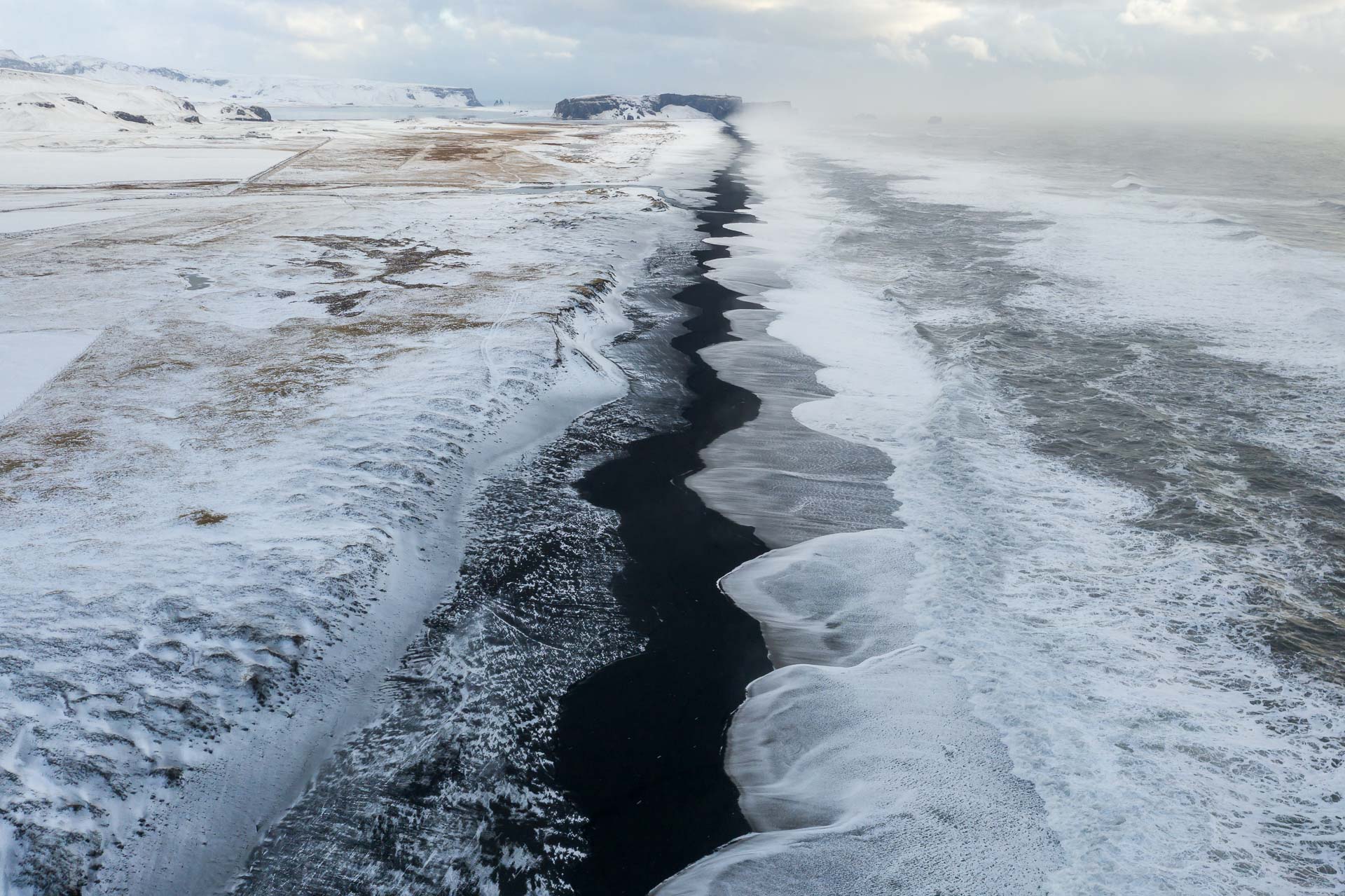 Schwarz-Weisser Strand
