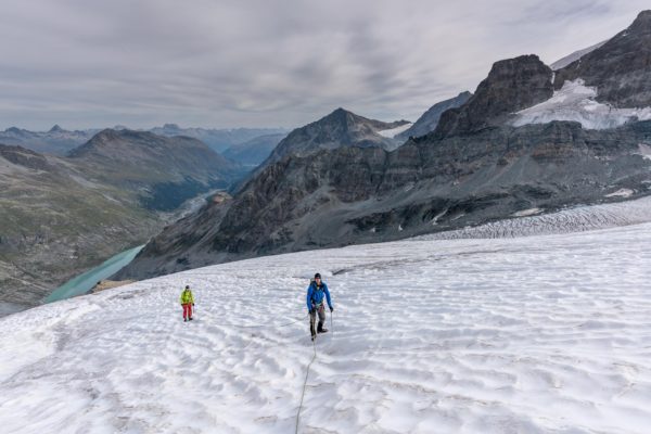 Aufstieg über den flacheren Gletscher