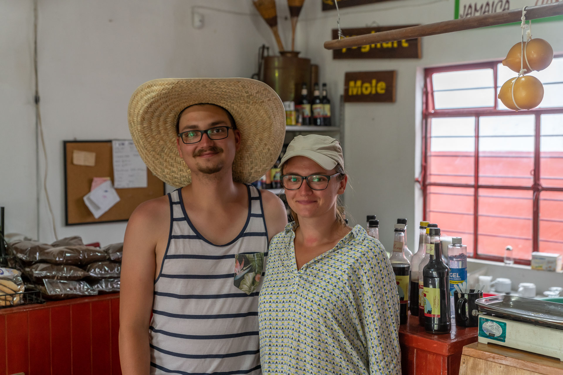 Juli und Marie im Kaffeeparadis